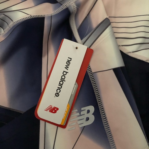 NWT: New Balance Printed & Mesh Leggings - Picture 4 of 5